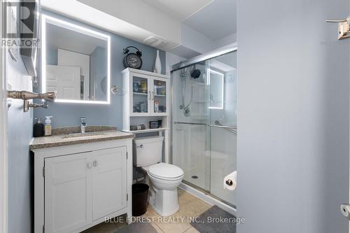 #120 -725 Deveron Cres, London, ON - Indoor Photo Showing Bathroom