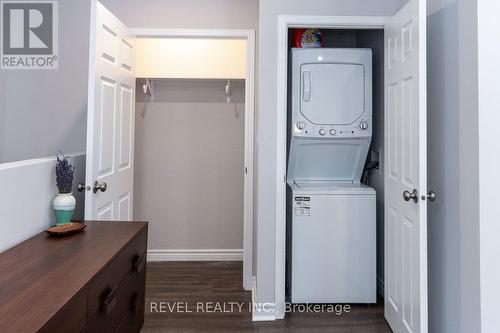 3 - 56 Charlton Avenue W, Hamilton, ON - Indoor Photo Showing Laundry Room