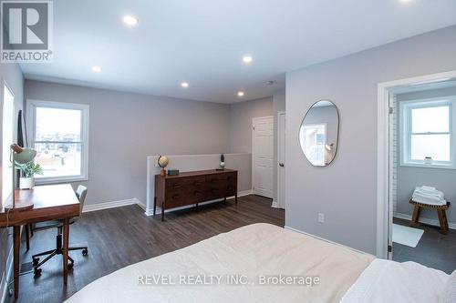 3 - 56 Charlton Avenue W, Hamilton, ON - Indoor Photo Showing Bedroom