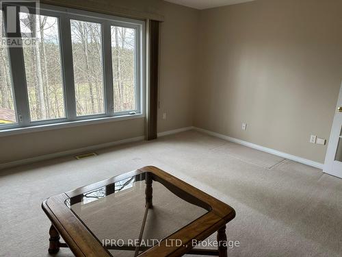 188 Maple Heights Dr, Gravenhurst, ON - Indoor Photo Showing Other Room