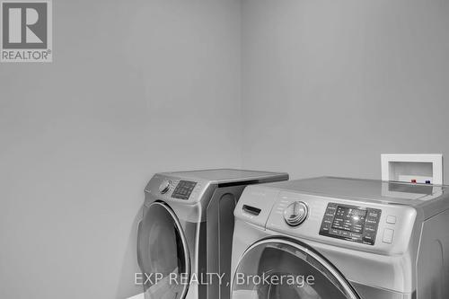 11715 Plank Rd, Bayham, ON - Indoor Photo Showing Laundry Room
