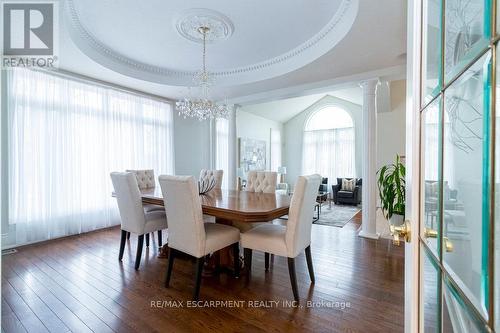 2 Donnici Dr, Hamilton, ON - Indoor Photo Showing Dining Room