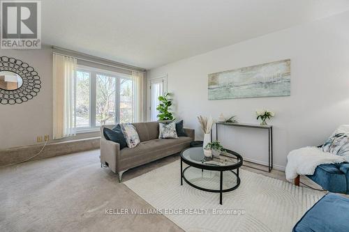 57 - 3050 Pinemeadow Drive, Burlington, ON - Indoor Photo Showing Living Room