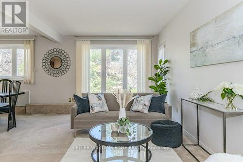 57 - 3050 Pinemeadow Drive, Burlington, ON - Indoor Photo Showing Living Room