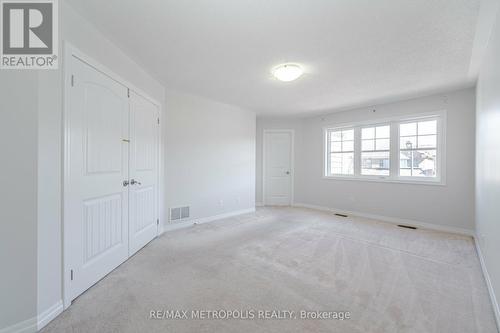 103 Kendall Drive, Milton, ON - Indoor Photo Showing Other Room