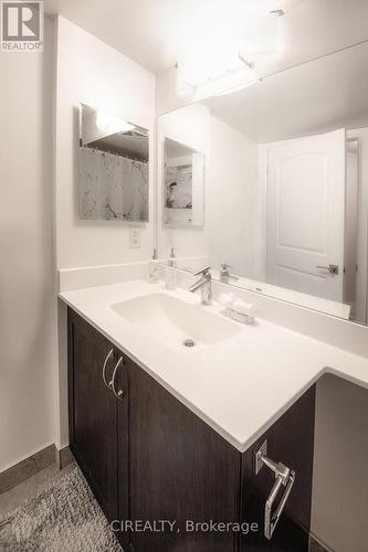 #1110 -1060 Sheppard Ave W, Toronto, ON - Indoor Photo Showing Bathroom