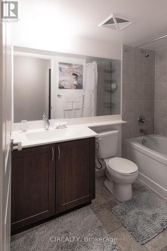 1110 - 1060 Sheppard Avenue W, Toronto, ON - Indoor Photo Showing Bathroom
