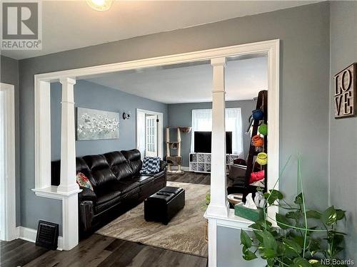 379 Water Street, Miramichi, NB - Indoor Photo Showing Living Room