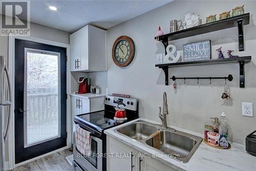 335D George Street, Central Elgin, ON - Indoor Photo Showing Kitchen With Double Sink