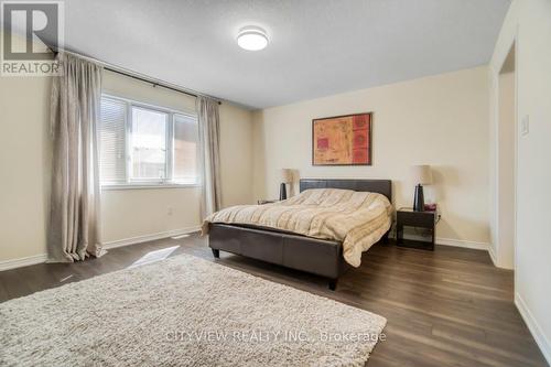8046 Buckeye Crescent N, Niagara Falls, ON - Indoor Photo Showing Bedroom