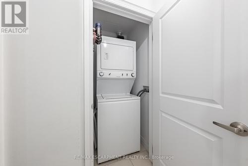 Ph1105 - 85 Robinson Street, Hamilton, ON - Indoor Photo Showing Laundry Room