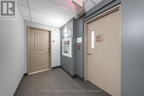 #Ph1105 -85 Robinson St, Hamilton, ON - Indoor Photo Showing Other Room