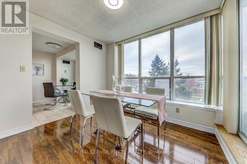 402 - 400 Mclevin Avenue, Toronto, ON - Indoor Photo Showing Dining Room