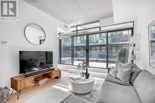 #524 -90 Broadview Ave, Toronto, ON - Indoor Photo Showing Living Room