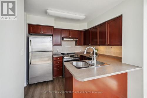 1211 - 68 Grangeway Avenue, Toronto, ON - Indoor Photo Showing Kitchen With Double Sink