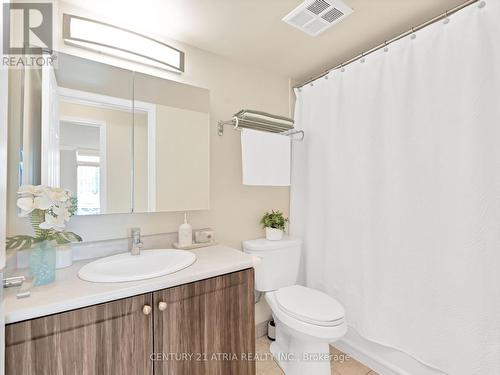 102 - 23 Oneida Crescent, Richmond Hill, ON - Indoor Photo Showing Bathroom