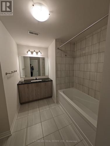 68 - 2 Willow Street, Brant, ON - Indoor Photo Showing Bathroom