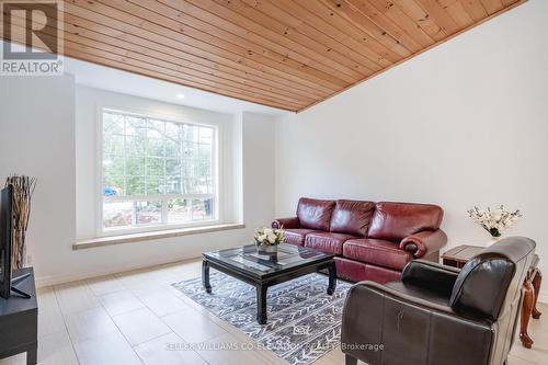 43 Trout Lane, Tiny, ON - Indoor Photo Showing Living Room