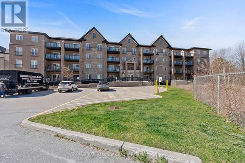 #406 -44 Ferndale Dr S, Barrie, ON - Outdoor With Balcony With Facade