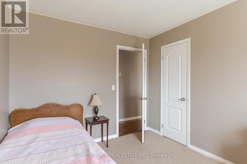 586 Clancy Cres, Peterborough, ON - Indoor Photo Showing Bedroom