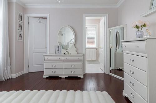 2 Donnici Drive, Hamilton, ON - Indoor Photo Showing Bedroom