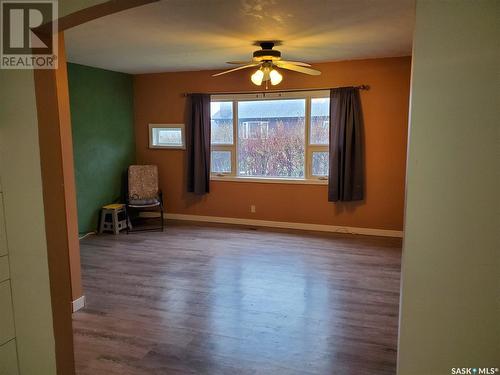 4574 Price Avenue, Gull Lake, SK - Indoor Photo Showing Other Room