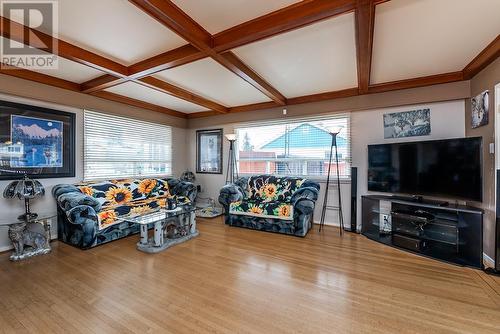 599 Burden Street, Prince George, BC - Indoor Photo Showing Living Room