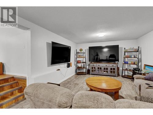 1380 Orion Road, Prince George, BC - Indoor Photo Showing Living Room