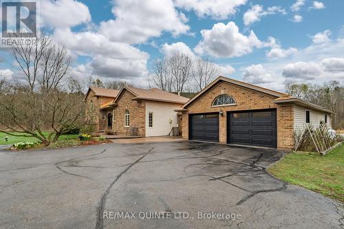 106 Halloway Rd, Quinte West, ON - Outdoor
