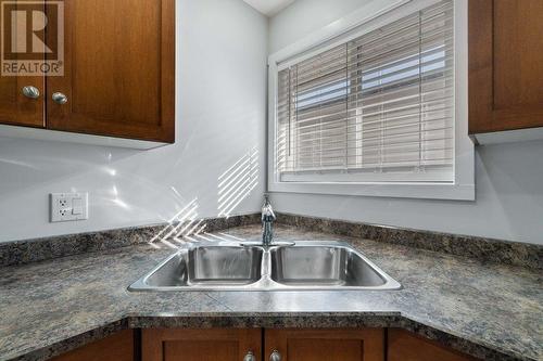20-312 Arbutus Street, Chase, BC - Indoor Photo Showing Kitchen With Double Sink