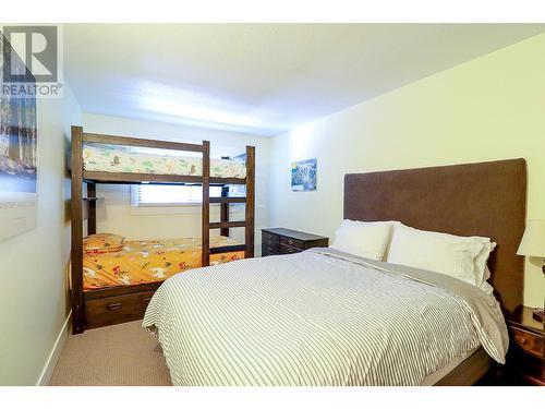 1191 Apex Mountain Road Unit# 304, Penticton, BC - Indoor Photo Showing Bedroom
