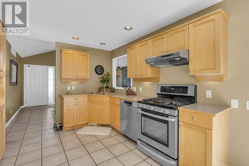 920 Covington Key(S), West Kelowna, BC - Indoor Photo Showing Kitchen