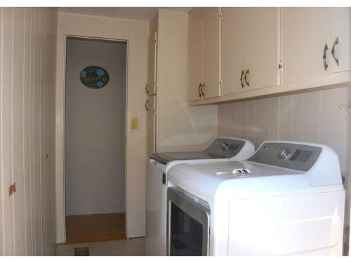12830 Highway 3A, Boswell, BC - Indoor Photo Showing Laundry Room