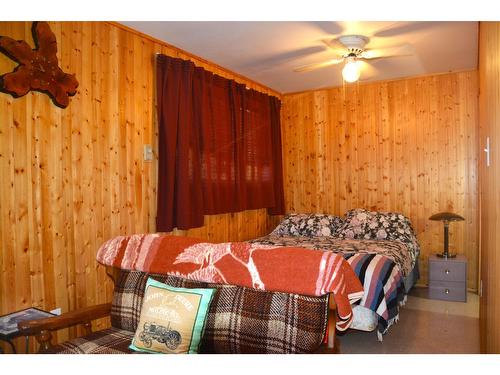 12830 Highway 3A, Boswell, BC - Indoor Photo Showing Bedroom