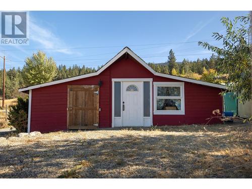 5581 Oyama Lake Road, Lake Country, BC - Outdoor With Exterior
