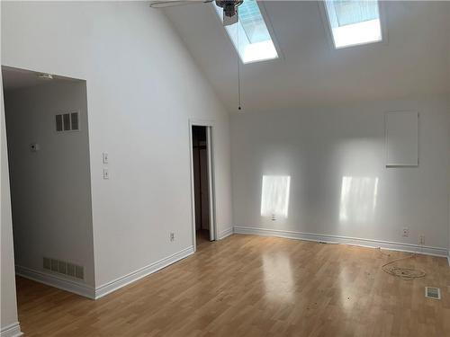 654 West 5Th Street, Hamilton, ON - Indoor Photo Showing Other Room