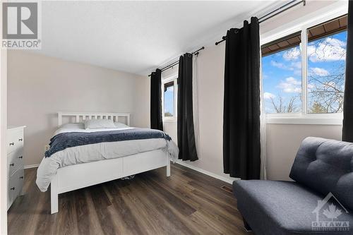 102 Chimo Drive, Kanata, ON - Indoor Photo Showing Bedroom
