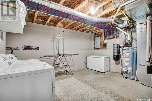 131 Main Street W, Warman, SK - Indoor Photo Showing Laundry Room