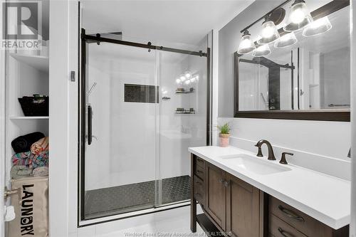 1587 Whitewood Drive, Lakeshore, ON - Indoor Photo Showing Bathroom