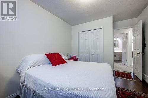 2 Jones Avenue, Norfolk, ON - Indoor Photo Showing Bedroom