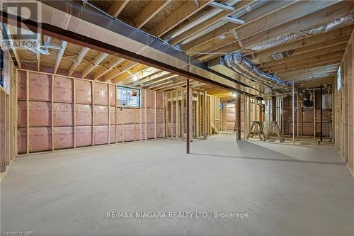 8864 Angie Dr, Niagara Falls, ON - Indoor Photo Showing Basement