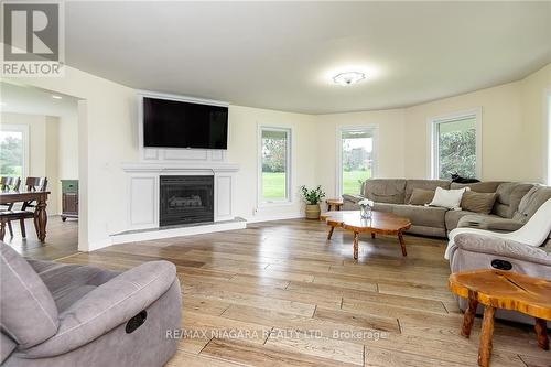 11553 Highway 3, Wainfleet, ON - Indoor Photo Showing Living Room With Fireplace
