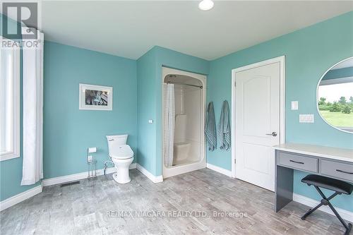 11553 Highway 3, Wainfleet, ON - Indoor Photo Showing Bathroom