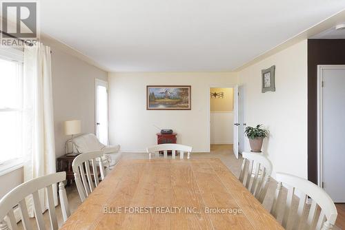 1023 Eagle Drive, London, ON - Indoor Photo Showing Dining Room