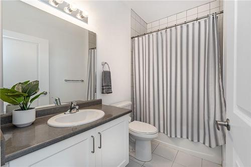 450 Dundas Street E|Unit #121, Waterdown, ON - Indoor Photo Showing Bathroom