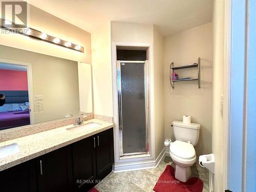 7331 Golden Meadow Court, Mississauga, ON - Indoor Photo Showing Bathroom