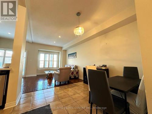 7331 Golden Meadow Court, Mississauga, ON - Indoor Photo Showing Dining Room