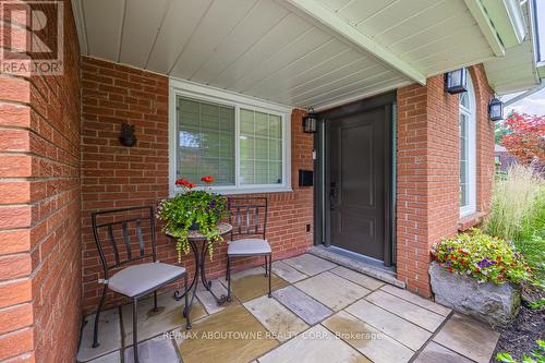 230 Weybourne Rd, Oakville, ON - Outdoor With Exterior