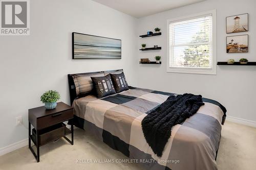 #20 -618 Barton St, Hamilton, ON - Indoor Photo Showing Bedroom