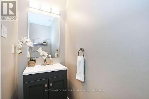 462 Sienna Crescent, Kitchener, ON - Indoor Photo Showing Bathroom